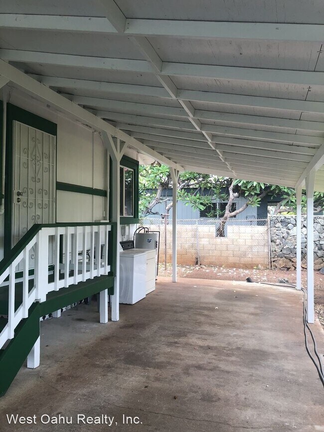 Foto del edificio - 91-677-677 Pohakupuna Rd