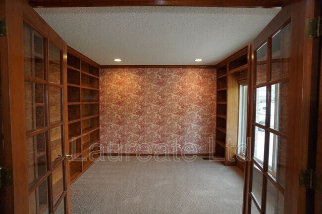 Foto del edificio - 1702 W Dry Creek Rd