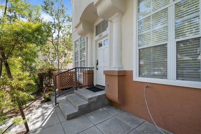 Building Photo - 8102 E Santo Ct