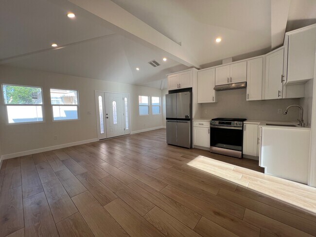 Foto del edificio - 1433 N Maple St