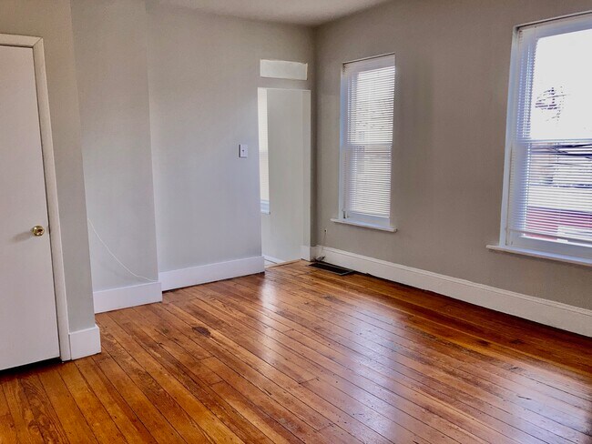 Foto del edificio - 2635 E Lehigh Ave