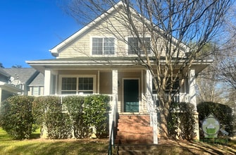 Building Photo - 199 Woodlark St