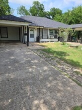 Building Photo - 1905 Poage Ave