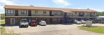 Building Photo - 701 S Cherry St