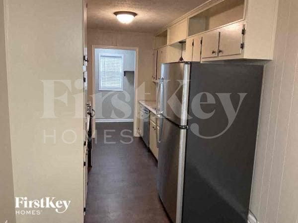 Building Photo - 581 Carlouetta Rd