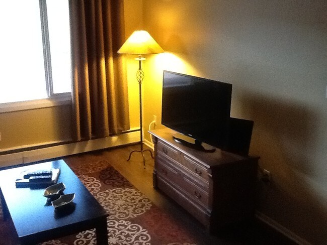 Foto del edificio - 1000 10th Ave NW