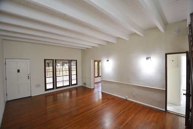 Building Photo - 1008 Orange Grv Ave