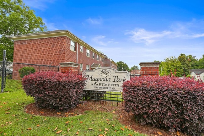 Building Photo - Magnolia Park