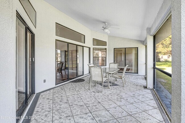 Foto del edificio - 3643 Bluefield Ave