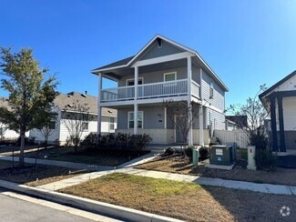 Building Photo - 212 Fabion St