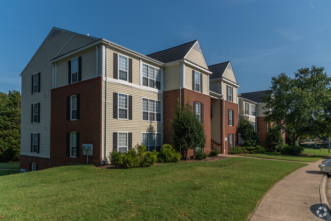 Building Photo - Townsend Square