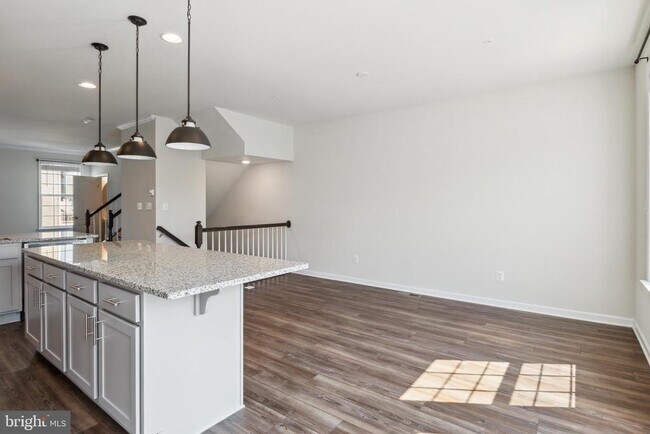 Foto del edificio - 3024 Osprey Way N
