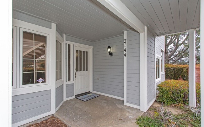 Foto del edificio - Adorable 2 Bedroom, 2 Bath Coastal South-O...