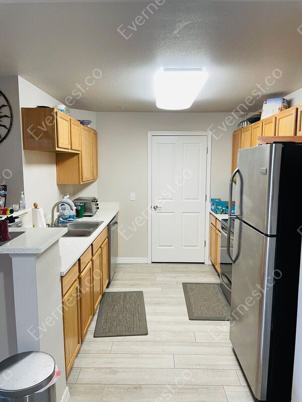 Foto del edificio - 2133 Krisron Rd