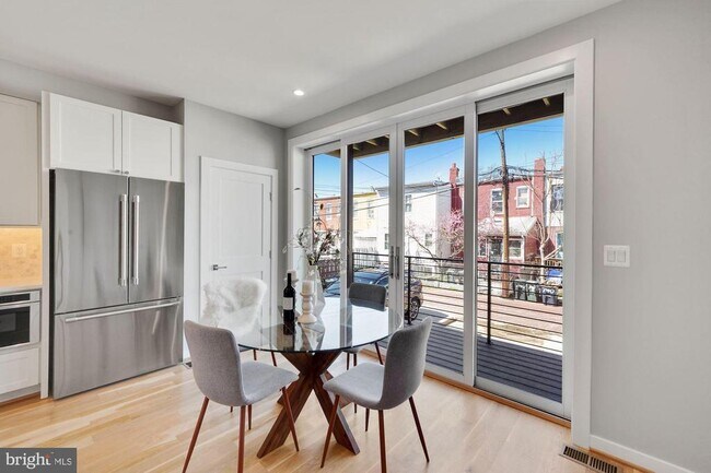 Foto del edificio - 731 Park Rd NW