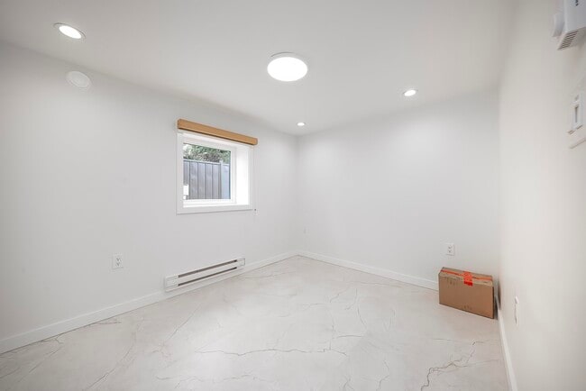 Building Photo - 7620 Gilley Ave