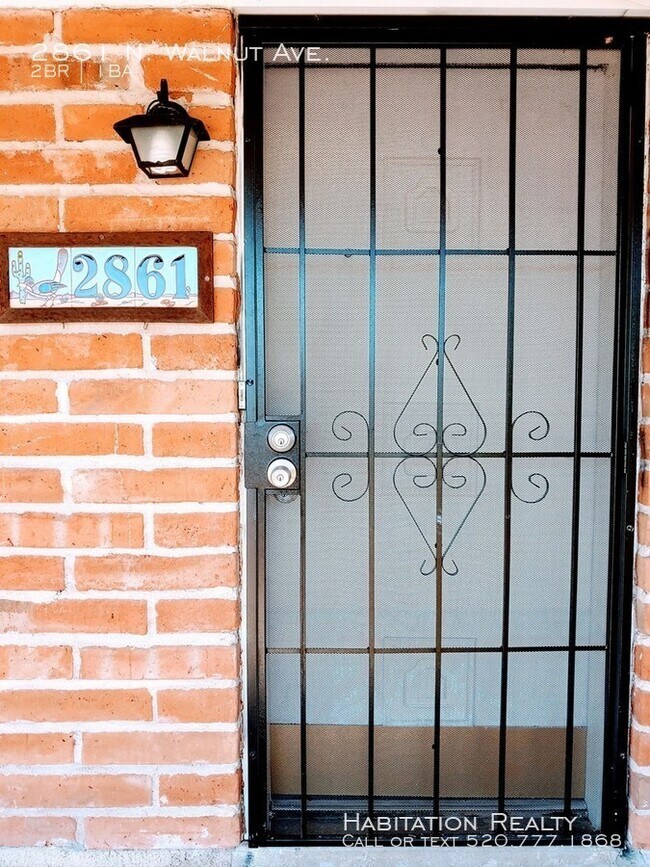 Foto del edificio - Remodeled 2 bedroom/1 bath duplex