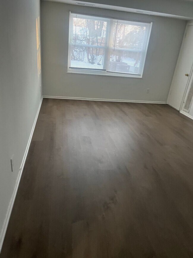 Foto del edificio - Updated 3 Bedroom Condo
