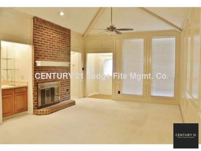 Building Photo - Cozy 3/2/2 Duplex in DeSoto For Rent!