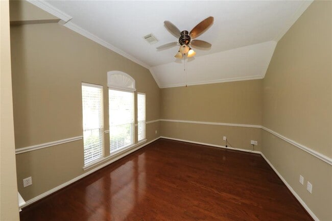 Building Photo - 12215 Shady Downs Dr