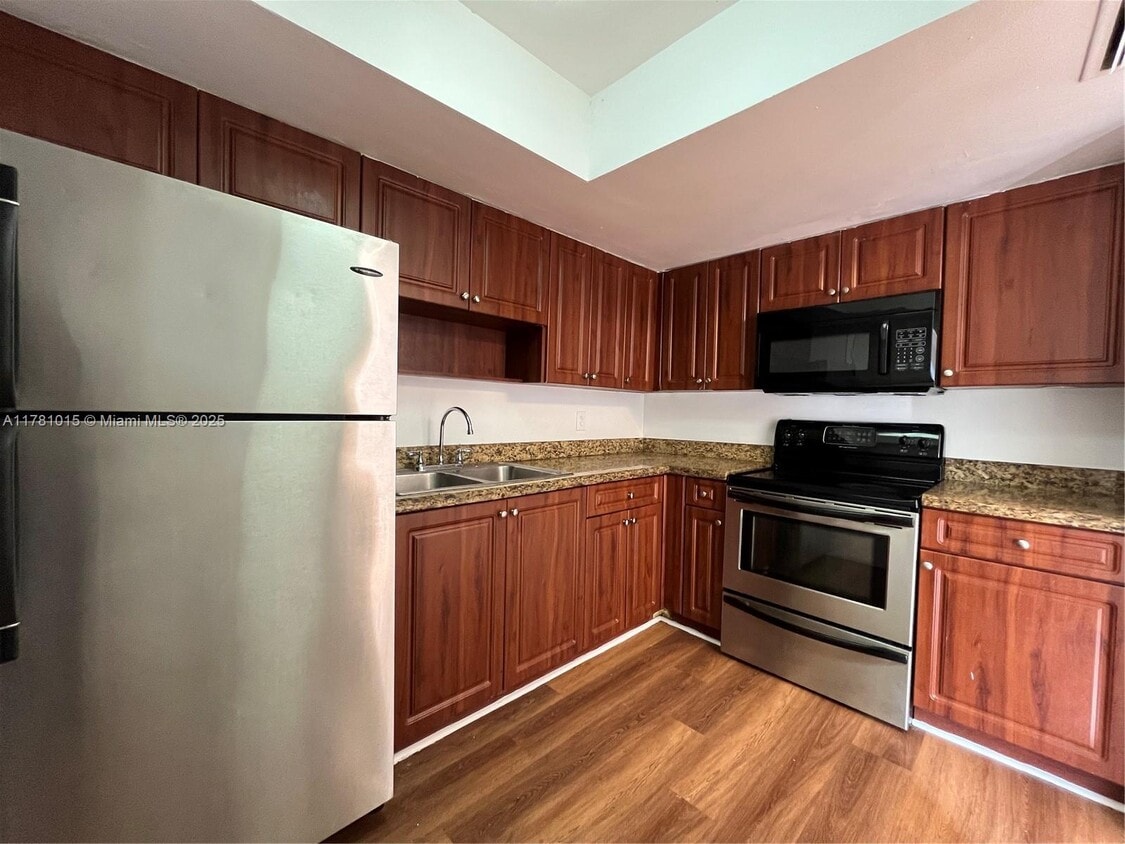 Primary Photo - 1201 SW 50th Ave