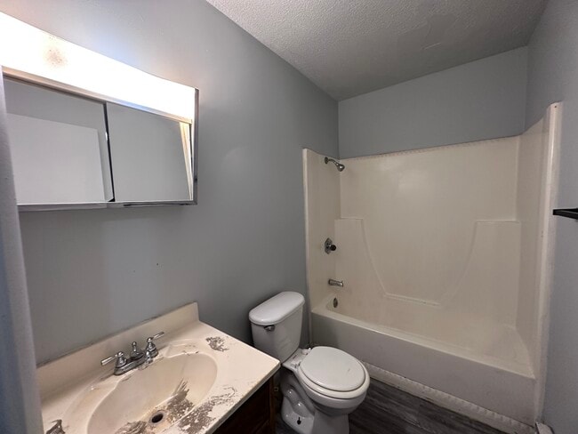 Building Photo - 1214.5 James-