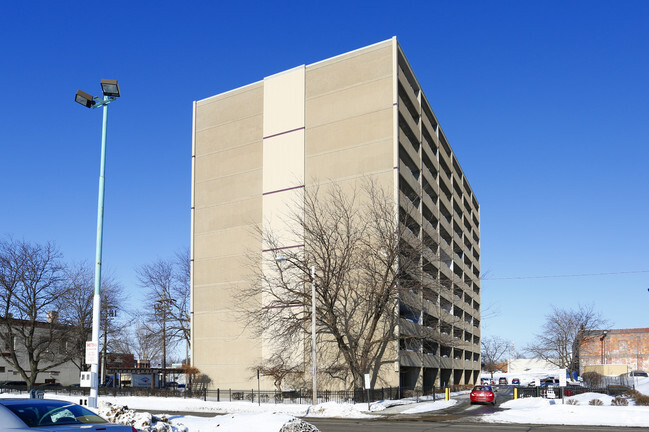 Building Photo - Friendship Towers