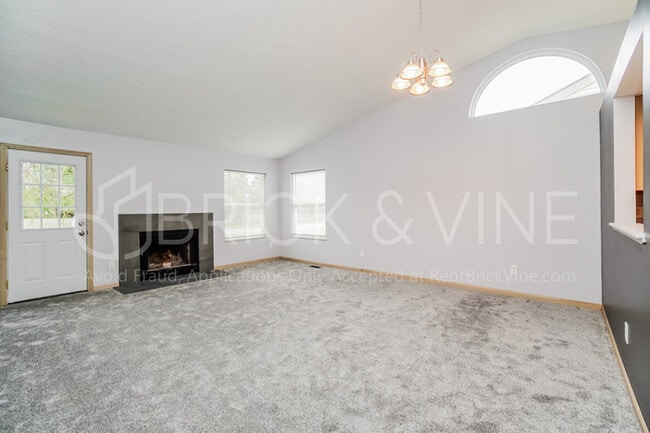 Building Photo - 5745 Sundial Dr