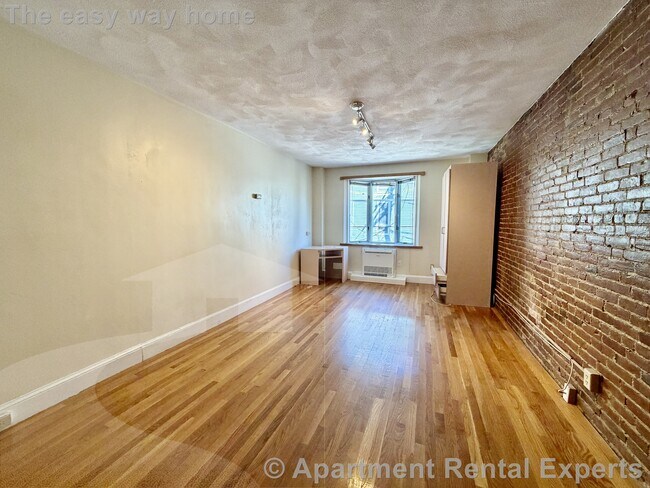 Foto del edificio - 12 Mt Auburn St