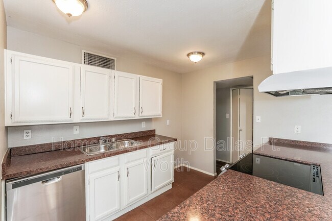 Building Photo - 6905 Mid Cities Blvd