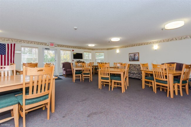 Building Photo - 1901 Desoto St