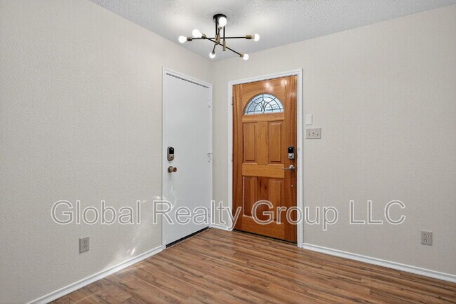 Foto del edificio - 3580 Olde Moss St