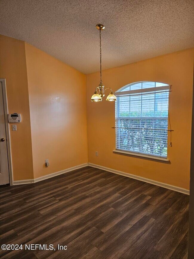 Building Photo - 1276 Winding Brook Court