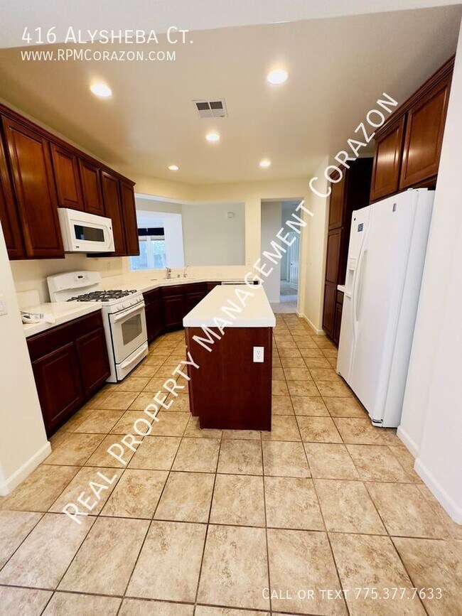 Building Photo - 4 bedroom single story home in great South...