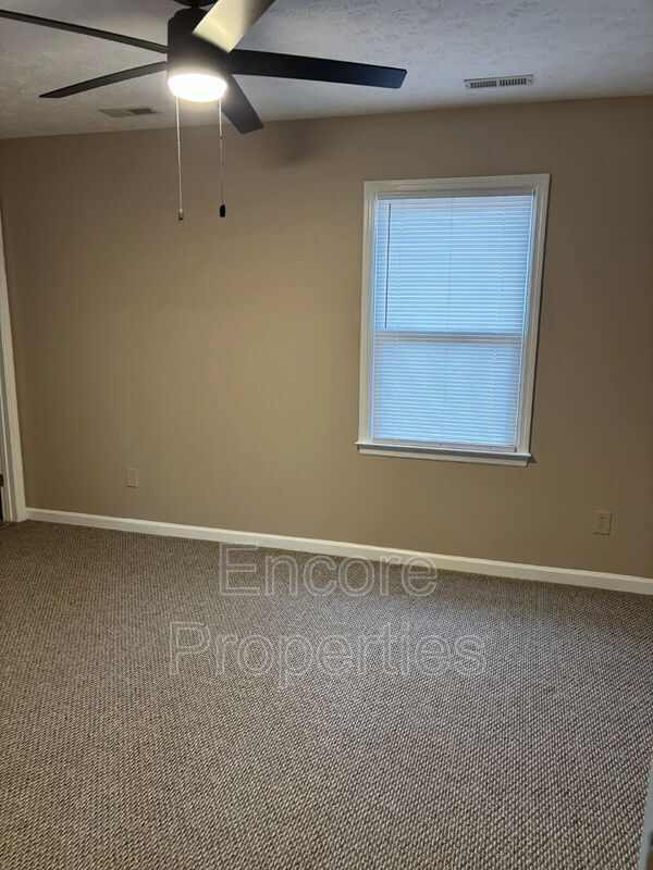 Building Photo - 2588 Gotts Ln