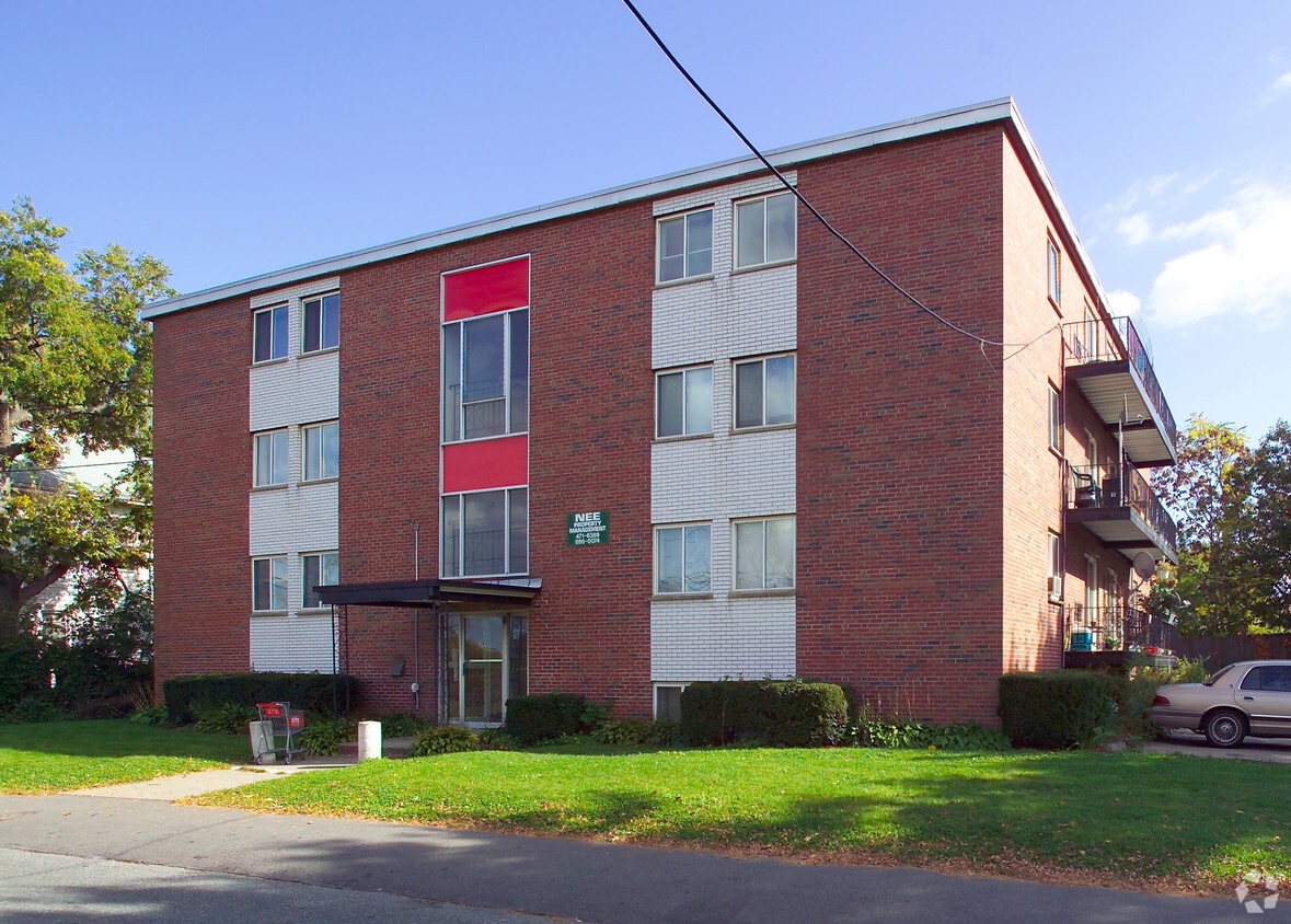 3739 Pond St, Quincy, MA 02169 Apartments in Quincy, MA