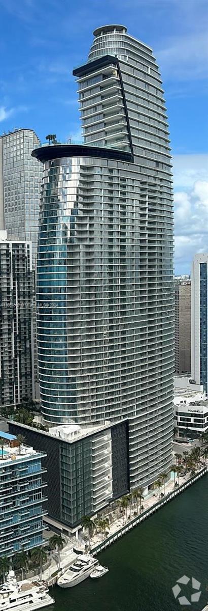 Building Photo - 300 Biscayne Blvd Way