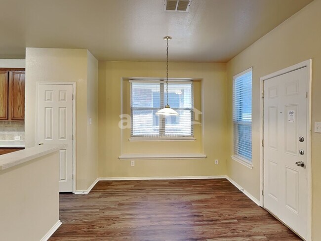 Foto del edificio - 1821 Cartman Rd