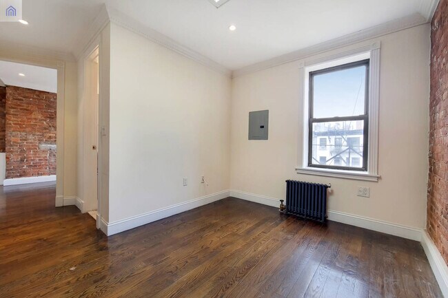 Foto del edificio - 522 E 5th St