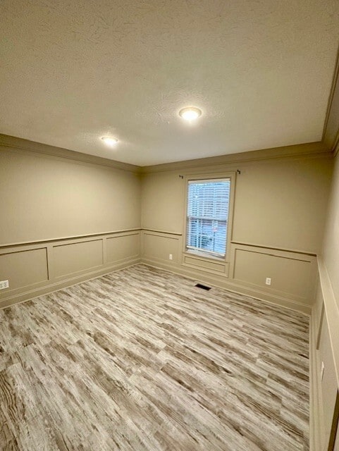bedroom 1 - 721 N Dixie Ave