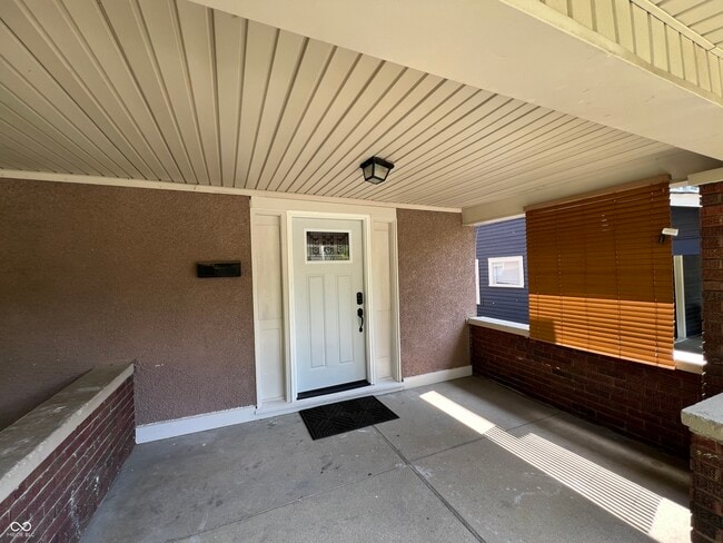 Building Photo - 3671 Birchwood Ave