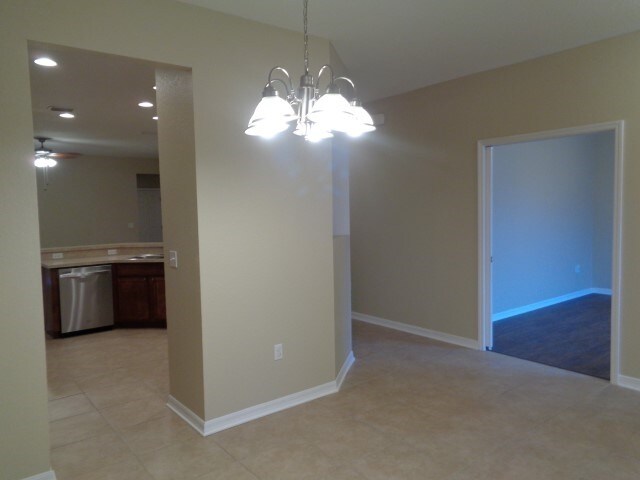 Foto del edificio - 5745 Woodruff Way