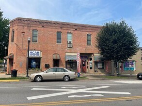 Building Photo - 101 N Jefferson St
