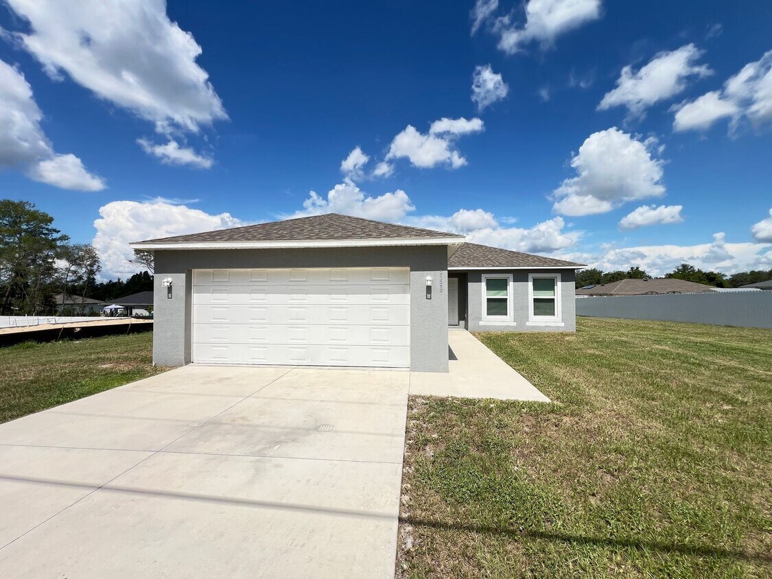 Primary Photo - Beautiful and Lovely 3BD/2BA Home in Ocala!!l