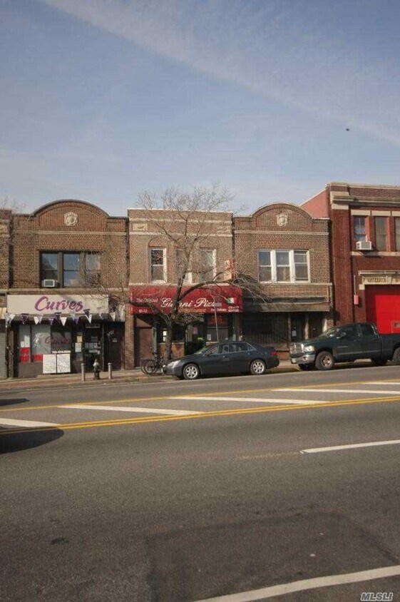 Primary Photo - 81-13 Northern Blvd