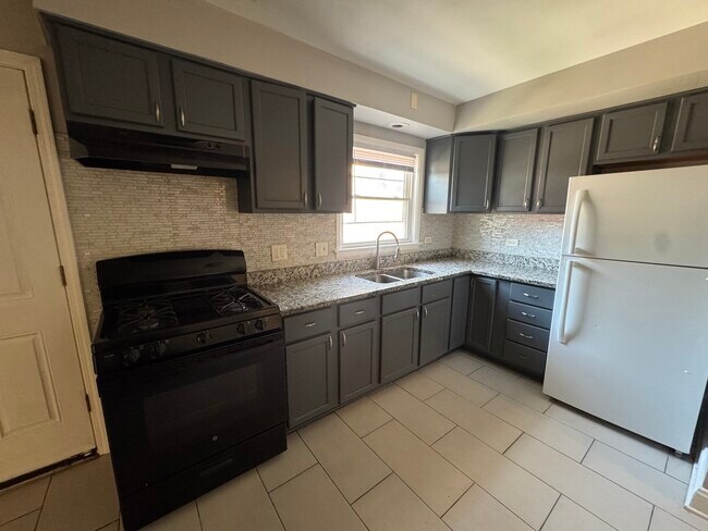 Foto del edificio - 15125 East End Ave