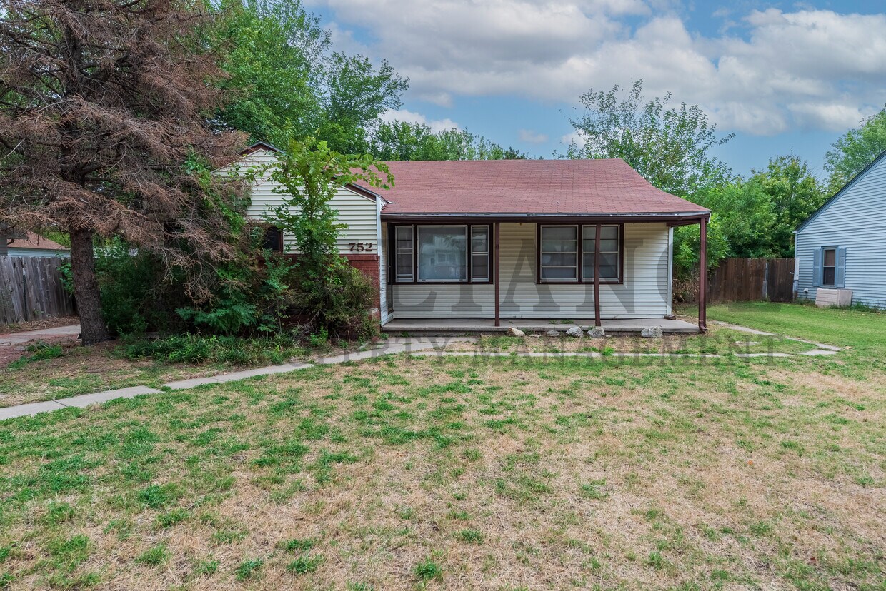 752 N Westridge Dr, Wichita, KS 67203 House Rental in Wichita, KS