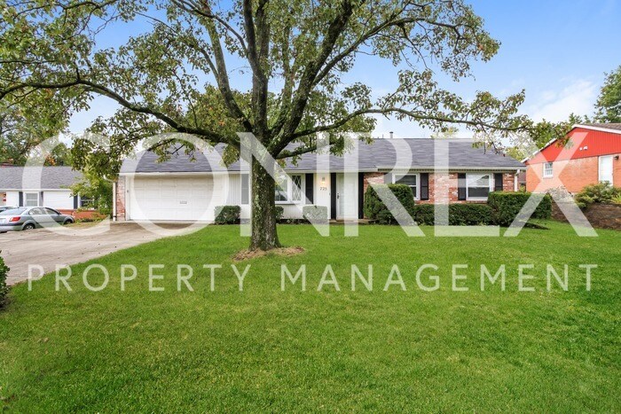 Primary Photo - 725 Glensprings Dr