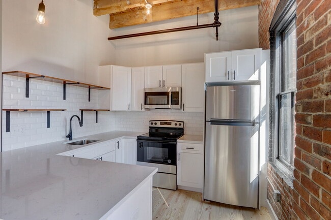 Building Photo - 45-51-51 Wingate St