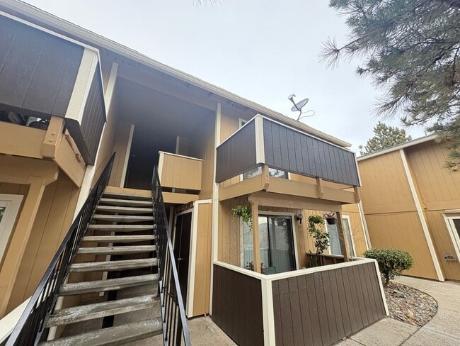 Building Photo - 3895 E Leonesio Dr